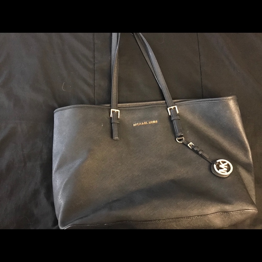 Used AF Authentic Michael Kors Saffiano tote